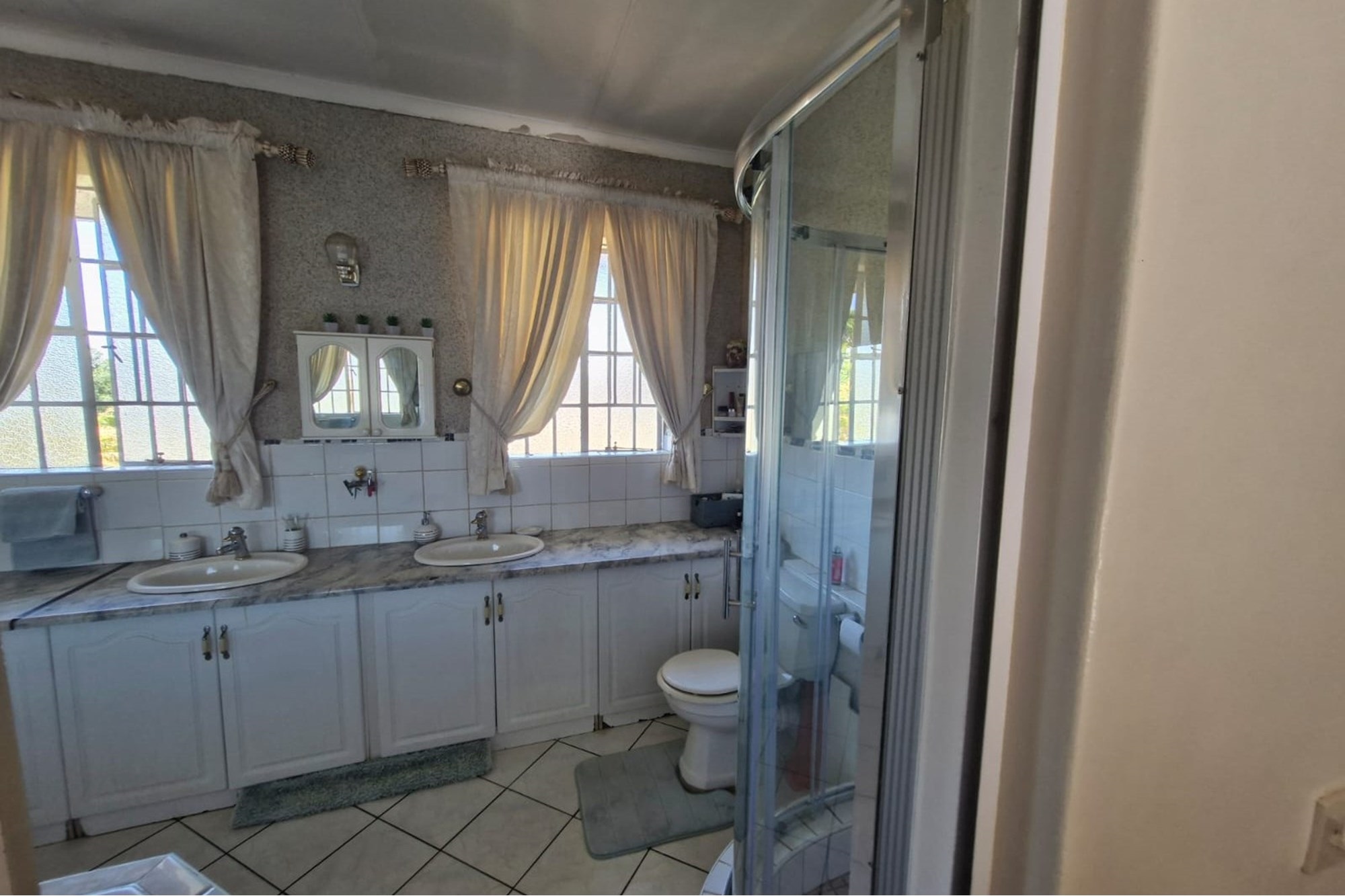 5 Bedroom Property for Sale in Wilkoppies North West